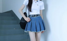 白色短裙写真,短裙写真中的清新魅力